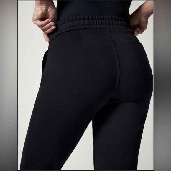 Spanx The Perfect Pant Ankle Joggers in Black - Picture 3 of 11